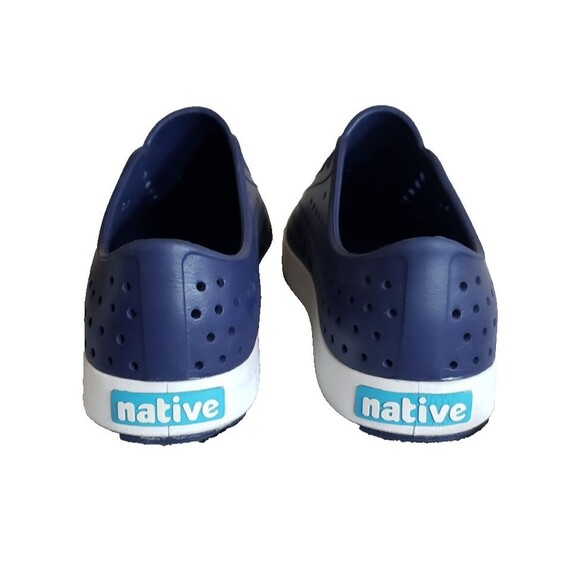 Native Jefferson Slip On Shoes Men\'s Size 11 Navy Boat Water Rubber Sneakers